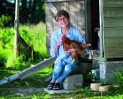 Do you have land and outbuildings that could be used to help save hens’ lives?