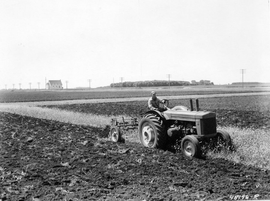 Newark Vintage Tractor & Heritage Show 2024 marks 75 years of efficient John Deere diesel engines